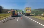 Incêndio em caminhão deixa trânsito lento na BR-376 em PG; vídeo
