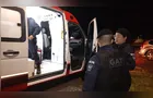 Mulher entra em surto após descobrir suposta traição e ameaça marido com faca em PG