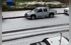 Tempestade de granizo cobre ruas e rodovia e causa transtorno em Castro