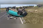 Motorista capota carro, abandona veículo e foge 'alterado' em São José dos Pinhais