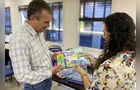 Arapoti entrega mais de 3 mil kits escolares para Rede Municipal