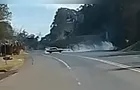 Condutor com CNH vencida é flagrado fazendo cavalo de pau em rodovia do Paraná