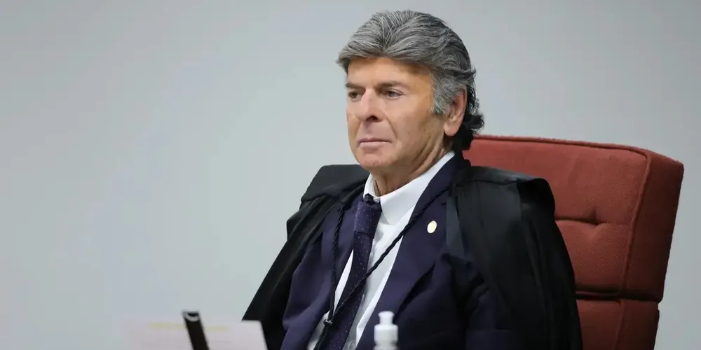 Ministro Luiz Fux vota em julgamento do ex-presidente Jair Bolsonaro