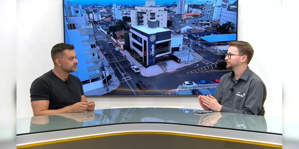 Eloir Rodrigues destaca o novo podcast como um espaço para empresários e lideranças falarem sobre as novidades, valorizando o desenvolvimento local e regional