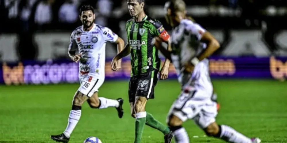 A partida é válida pela 25ª rodada do Campeonato Brasileiro da Série B