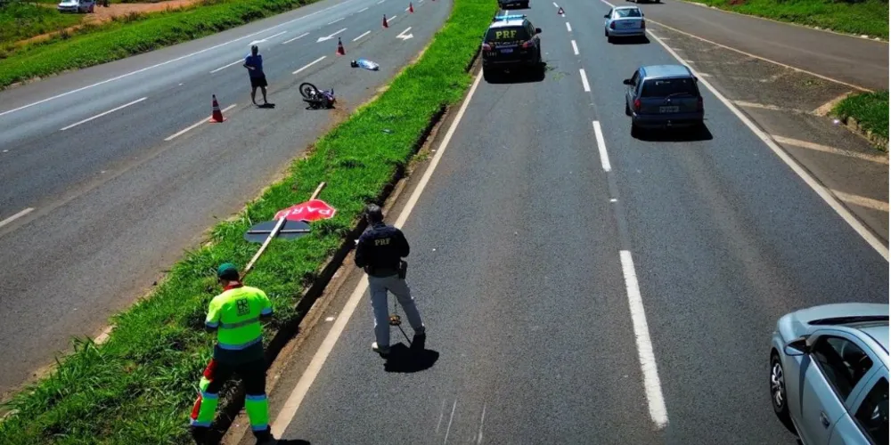 Durante o atendimento, a pista ficou totalmente interditada no sentido decrescente