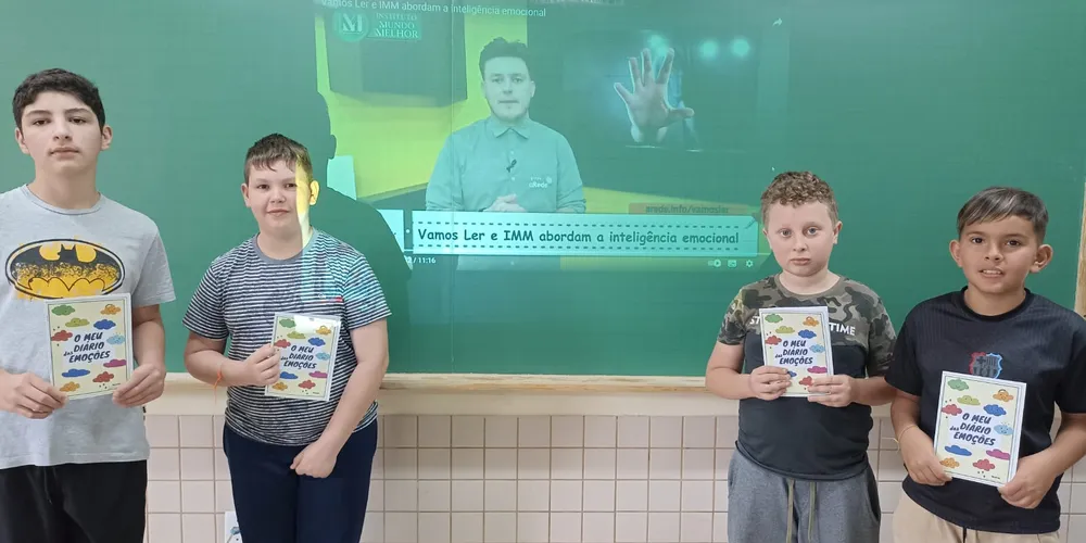 Confira as entrevistas dos educandos em sala de aula