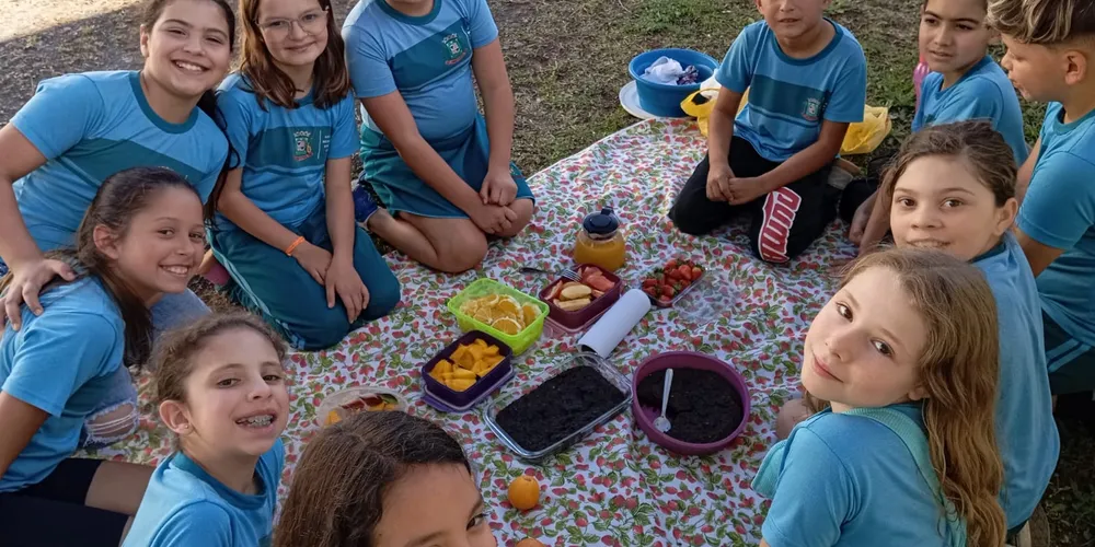 Confira as entrevistas dos estudantes com a nutricionista e a estudante de Nutrição