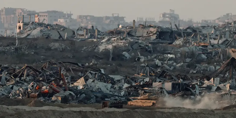 Hoje, o exército israelense mandou evacuar três prédios na cidade de Gaza