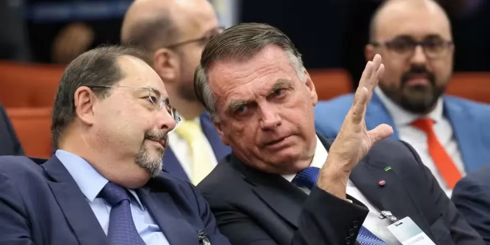 Vilard é o advogado do ex-presidente Jair Bolsonaro