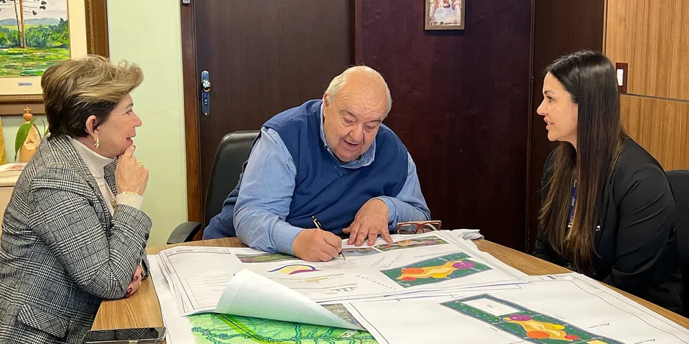 Elizabeth Schmidt e Rafael Greca estiveram reunidos e debateram projetos de sustentabilidade