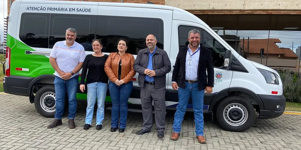 O município também recebeu uma nova van para a saúde
