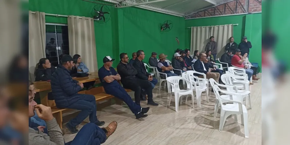 O prefeito Douglas Modesto participou do encontro