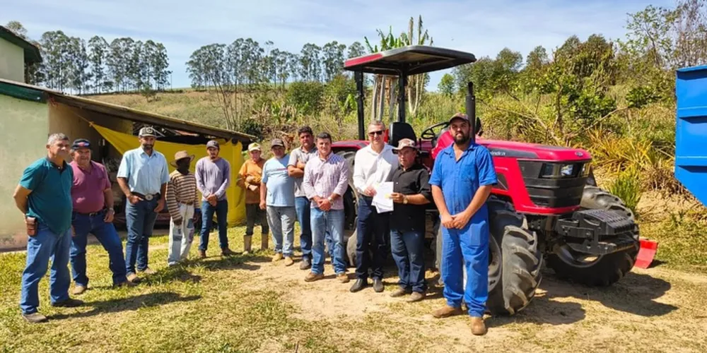 Irani Barros realizou a entrega dos equipamentos nessa quarta-feira (03)