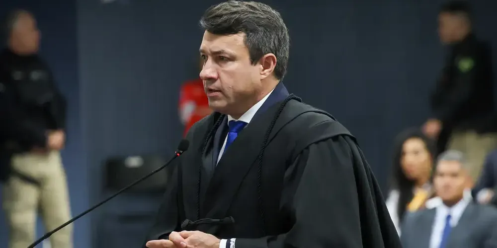 O advogado Eumar Novacki disse que o documento está disponível na internet, de forma apócrifa, e não tem qualquer valor jurídico.