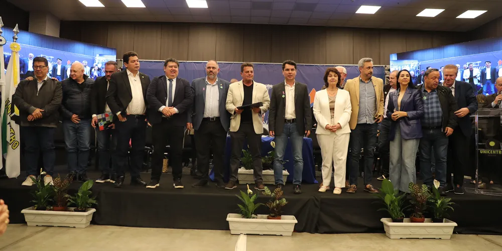 Lideranças municipais e estaduais estiveram reunidos em Guarapuava
