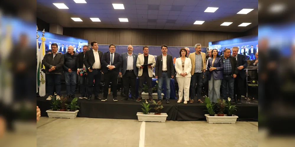 Lideranças municipais e estaduais estiveram reunidos em Guarapuava