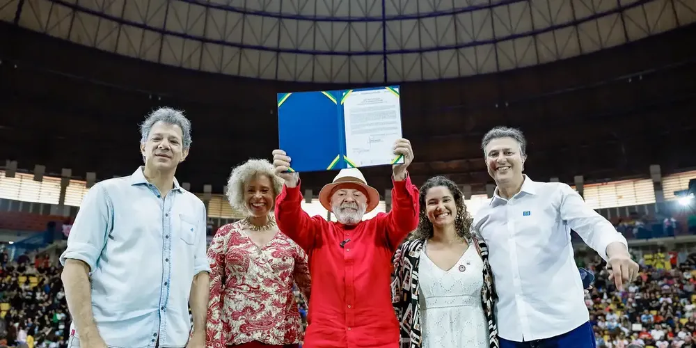 Programa da CPOP selecionou 384 cursinhos populares que preparam estudantes para o vestibular