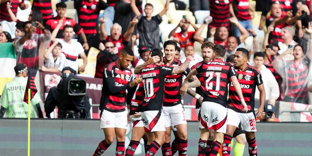 Flamengo vem de vitória em cima do Palmeiras por 3 a 2