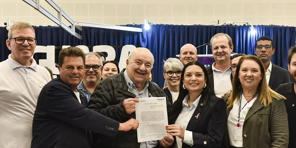 Lideranças municipais e estaduais estiveram reunidas em Guarapuava.