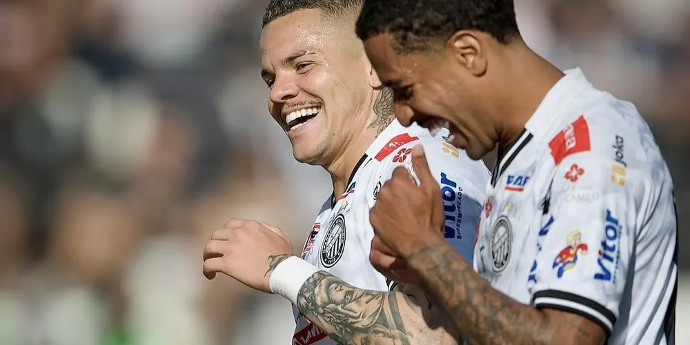 Rodrigo Rodrigues marcou o segundo gol do Fantasma na partida