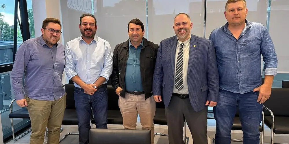 Lideranças municipais e do Governo do Estado estiveram reunidas