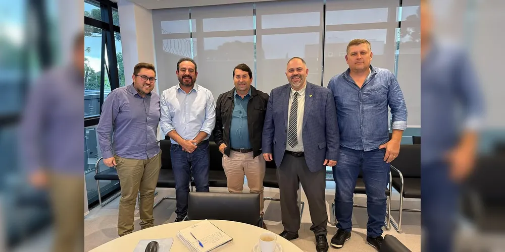 Lideranças municipais e do Governo do Estado estiveram reunidas