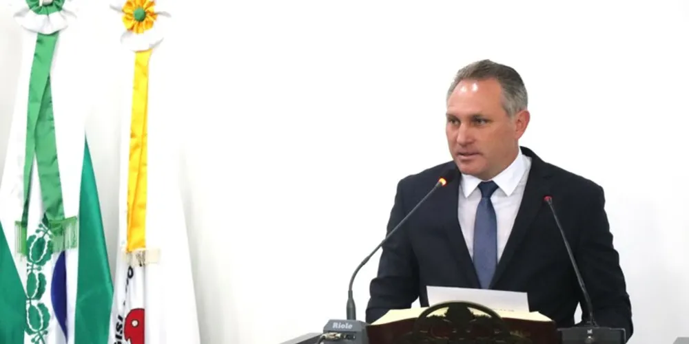 O presidente da Câmara de Irati, Hélio de Mello (PL), solicitou afastamento de suas funções por 90 dias há cerca de um mês