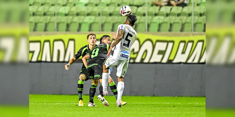 Os gols foram marcados por Willian Bigode e Neto Paraíba