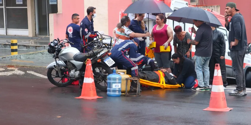 O motociclista foi encaminhado para a UPA Santana