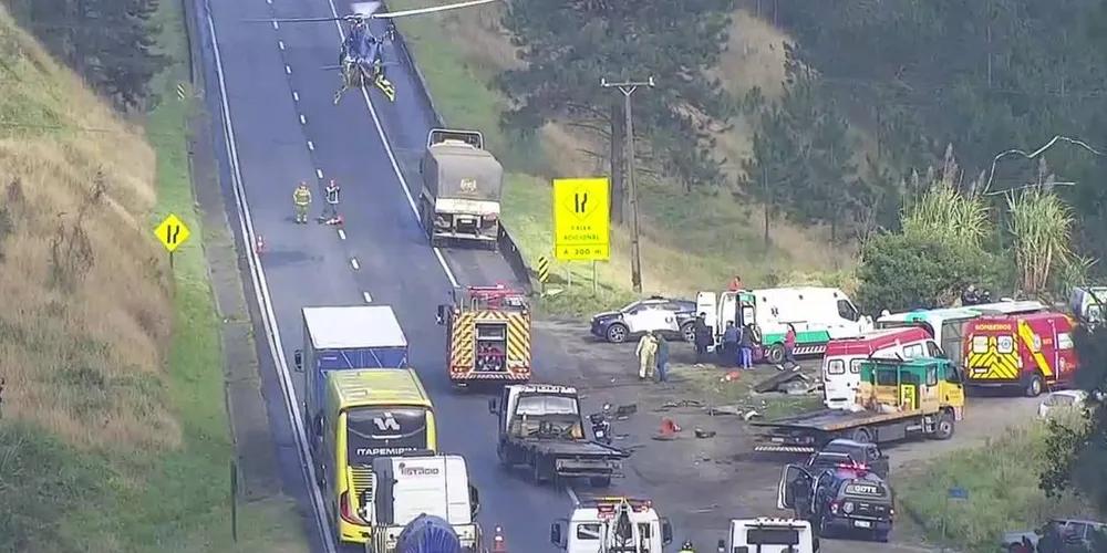 Acidente aconteceu na manhã desta sexta-feira