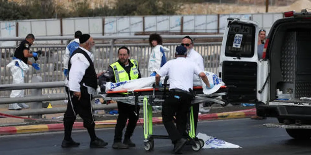 Ataque a tiros em ônibus em Jerusalém deixou mortos e feridos