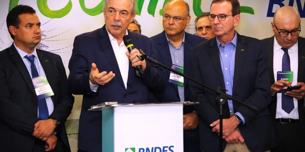 Aloizio Mercadante, presidente do Banco Nacional