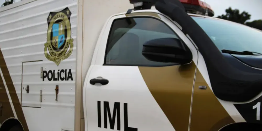 De acordo com as informações iniciais, o motorista do caminhão não teria percebido que o colega estava atrás do veículo