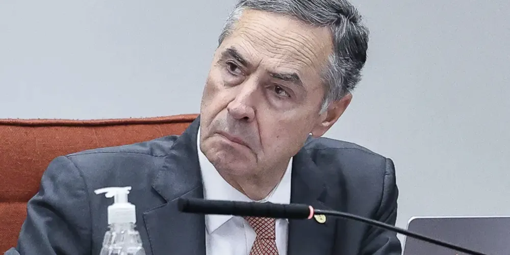 Mais cedo, a aposentadoria do ministro foi publicada no Diário Oficial da União (DOU)
