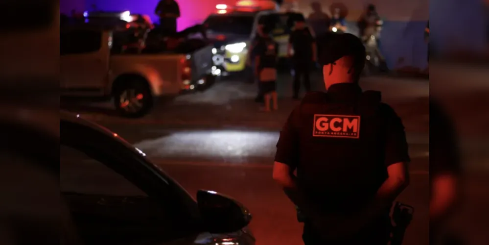 Equipes da GCM e Polícia Militar de Ponta Grossa estiveram no local