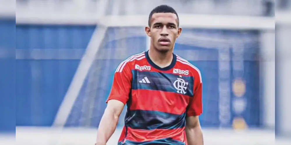 Thiago passou pela base do Flamengo em 2024