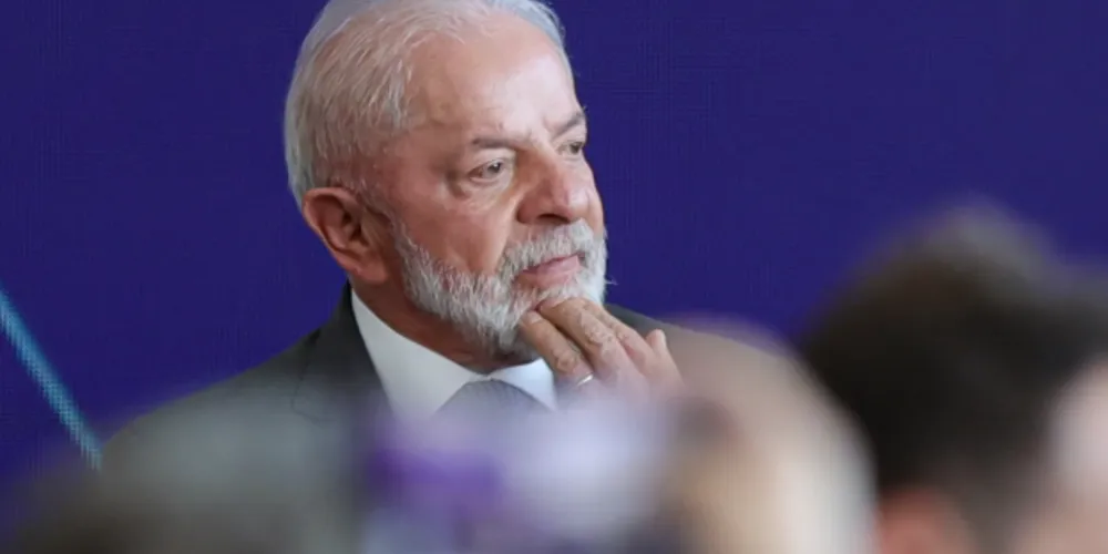 O chefe do Planalto classificou o escritor como “um dos maiores nomes de nossa literatura e nosso jornalismo”.