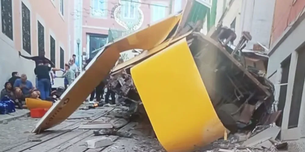 Até o momento, não se sabe o que causou o descarrilamento