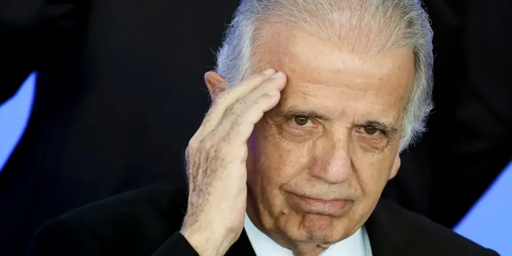 José Múcio, Ministro da Defesa, afirma que Forças Armadas respeitam decisões da Justiça.
