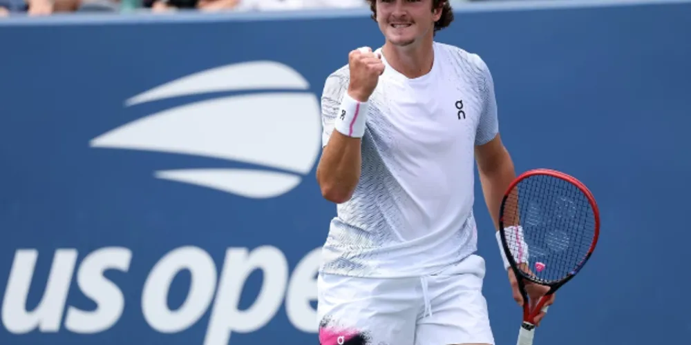 Com o resultado, a equipe do Brasil fez 1 x 0 contra os donos da casa