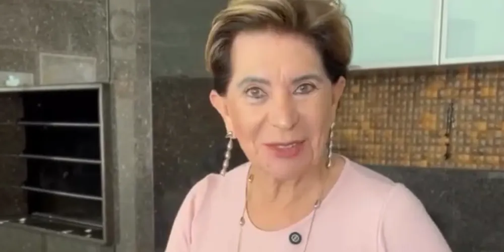 Prefeita Elizabeth Schmidt (União Brasil) publicou vídeo ensinando receita de pão caseiro para comemorar 76% de aprovação de seu governo