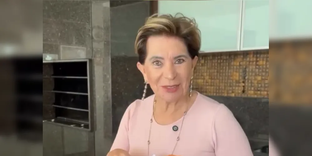 Prefeita Elizabeth Schmidt (União Brasil) publicou vídeo ensinando receita de pão caseiro para comemorar 76% de aprovação de seu governo