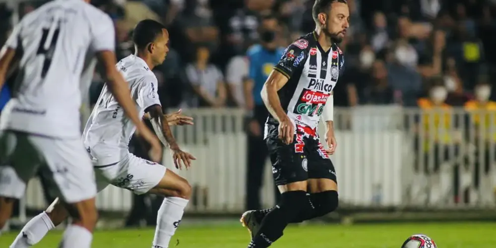 Equipes entram em campo às 16h