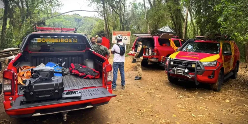 Buscas seguem na manhã desse sábado