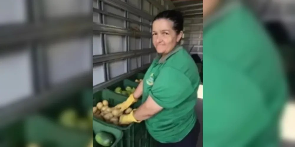 Três equipes vão percorrer os bairros para trocar recicláveis por frutas, verduras e legumes