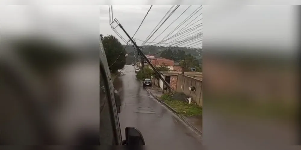 O Paraná registrou também diversas descargas elétricas
