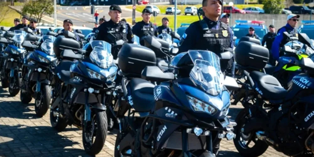 Mais 100 novos agentes foram chamados