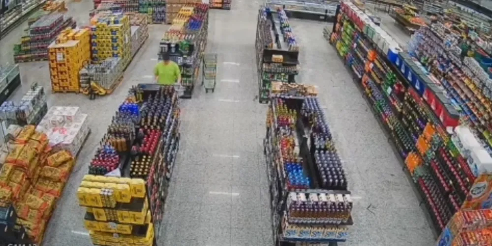 Várias garrafas quebraram