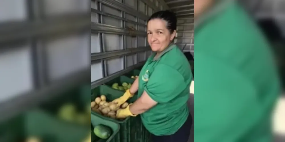 Três equipes vão percorrer os bairros para trocar recicláveis por frutas, verduras e legumes